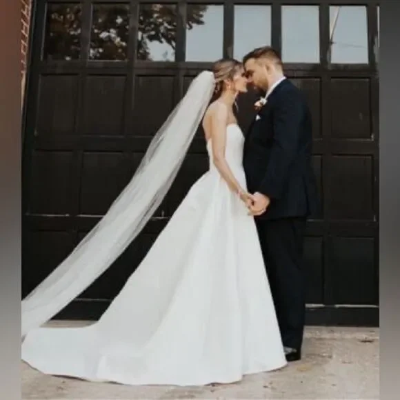 Lulus Now and Always White Beaded Embroidered Strapless Gown Size 8 NWOT - Picture 9 of 16